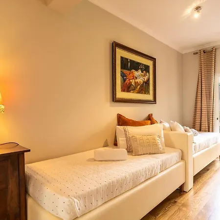 Stylish With Balcony And Amazing Views Over And The Sea * Φουνκάλ